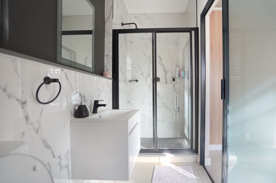 3 Bedroom Property for Sale in Sandown Western Cape